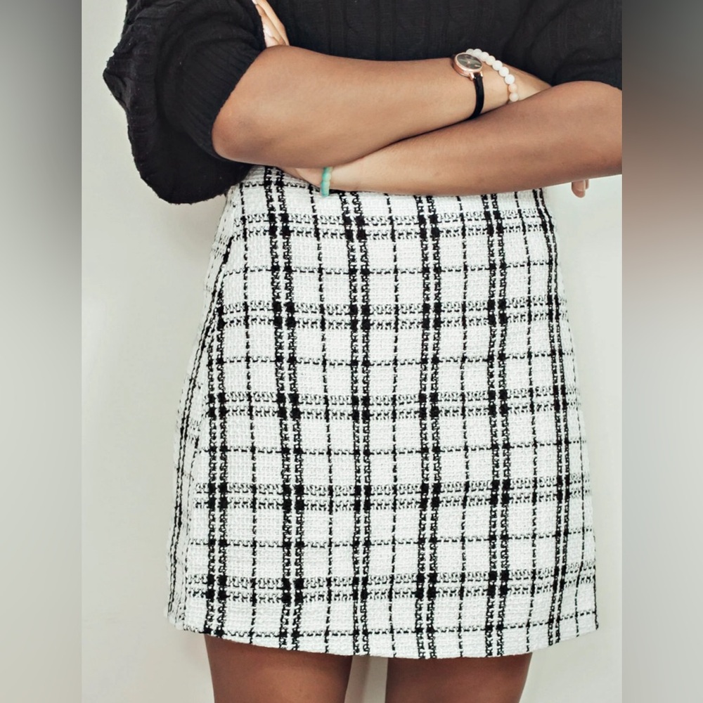Storia Houndstooth Tweed Plaid Mini Skirt Size M Ivory Black